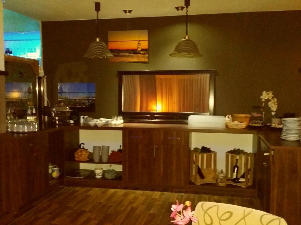 Abant Hotel Frankfurt 오베르츠하우젠 외부 사진