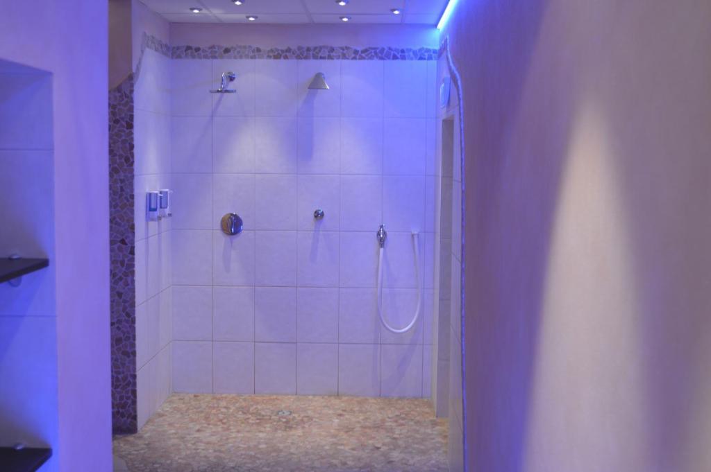 Abant Hotel Frankfurt 오베르츠하우젠 외부 사진