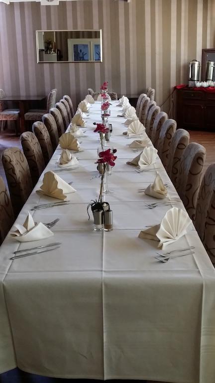 Abant Hotel Frankfurt 오베르츠하우젠 외부 사진